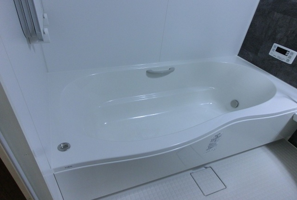 足立区中川３丁目　集合住宅