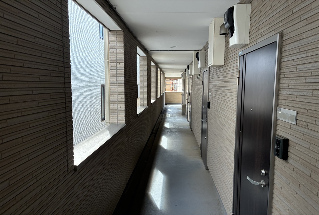 足立区中川３丁目　集合住宅