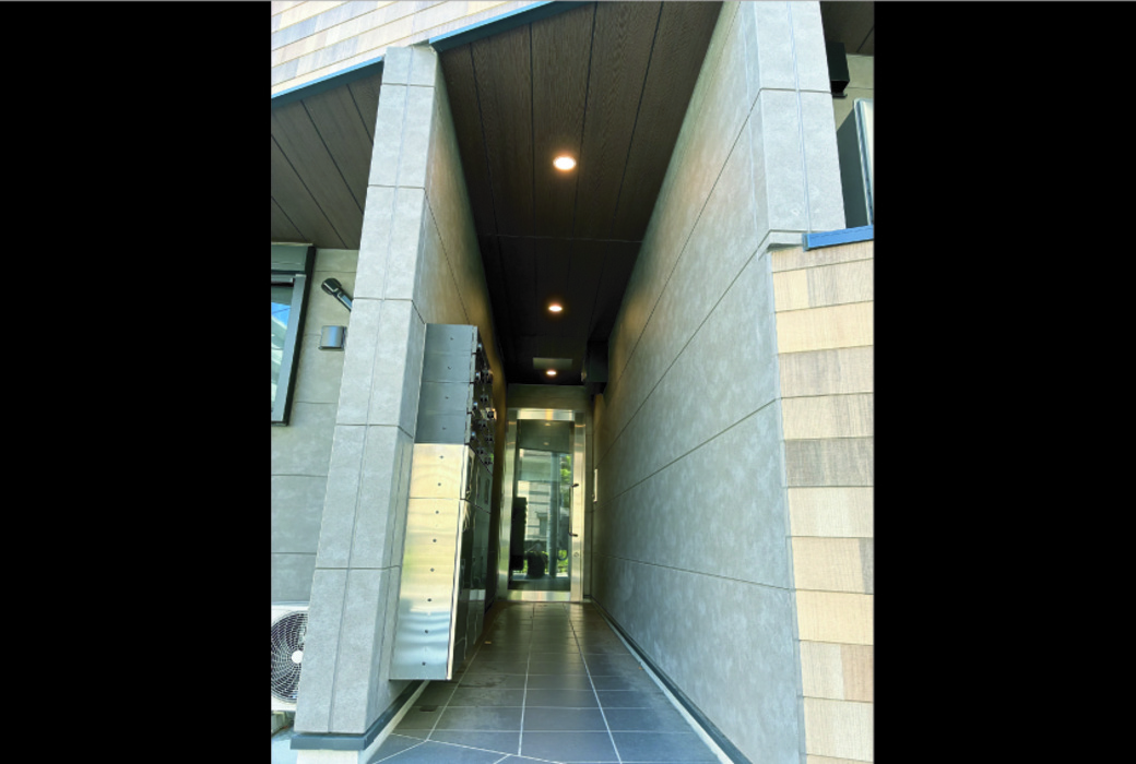 足立区東和４丁目　集合住宅