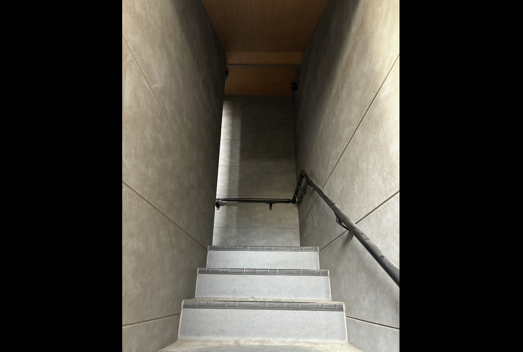 足立区東綾瀬１丁目　集合住宅(耐火建築)